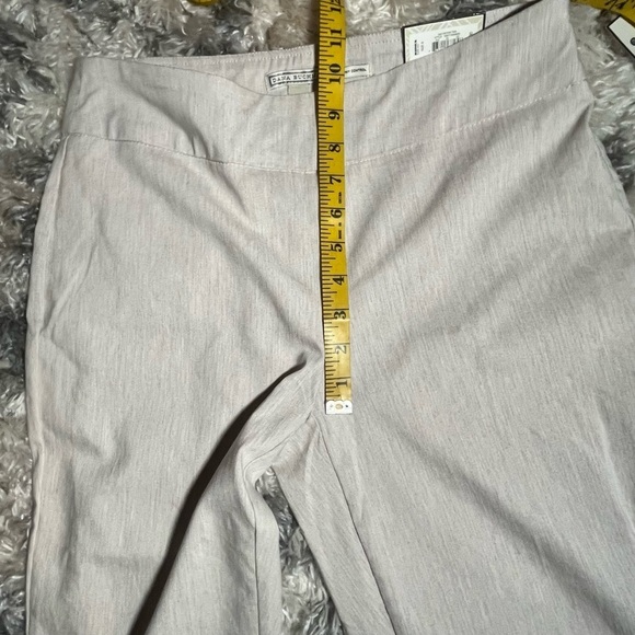 NWT Dana Buchman slimming Classic straight trouser pants Classic Tan Pants Small - Picture 4 of 9